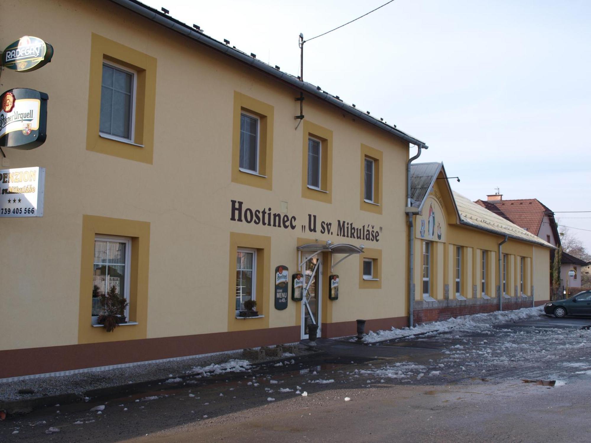 Hostinec A Penzion U Sv. Mikulase Hotel Hat Exterior photo